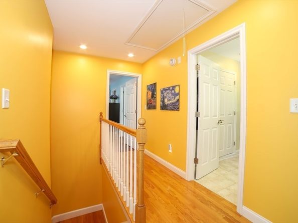 12 Springs Rd, Billerica MA 01821