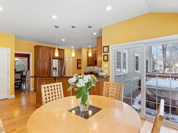 12 Springs Rd, Billerica MA 01821