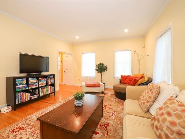 12 Springs Rd, Billerica MA 01821
