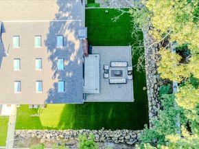 28 Bancroft St, Lynnfield MA 01940