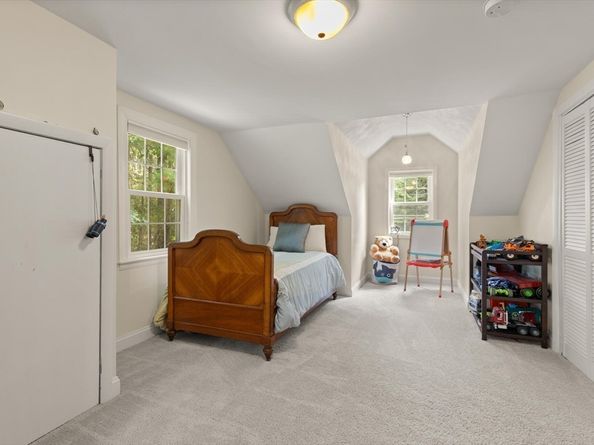 47 Fairbank Rd, Sudbury MA 01776