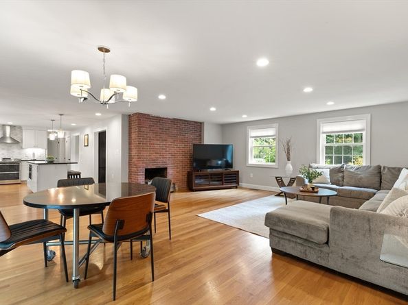 47 Fairbank Rd, Sudbury MA 01776