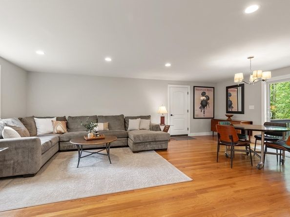 47 Fairbank Rd, Sudbury MA 01776
