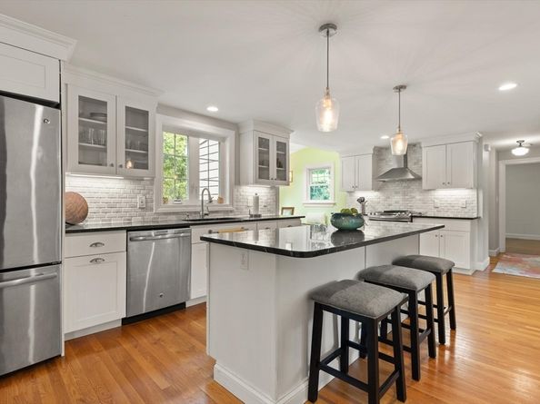47 Fairbank Rd, Sudbury MA 01776