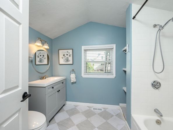 80 Charles St, Quincy MA 02169