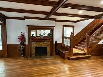 203 W Elm St