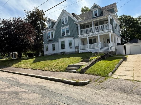 203 W Elm St, Brockton MA 02301