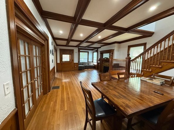 203 W Elm St, Brockton MA 02301