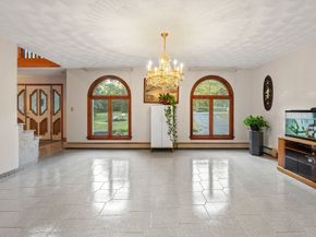 127 Tucker Farm Rd, North Andover MA 01845