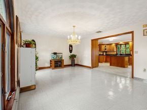 127 Tucker Farm Rd, North Andover MA 01845