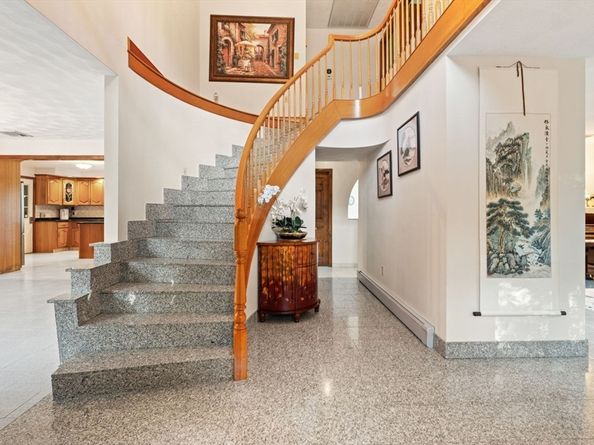 127 Tucker Farm Rd, North Andover MA 01845