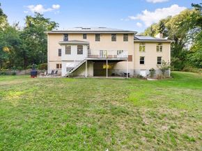 127 Tucker Farm Rd, North Andover MA 01845