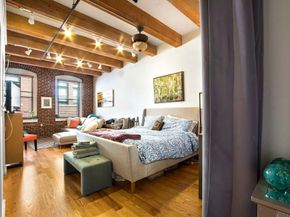 33 Sleeper St 508, Boston MA 02210