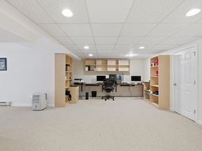 2 Grove St, Framingham MA 01701