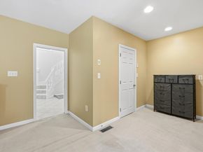 2 Grove St, Framingham MA 01701