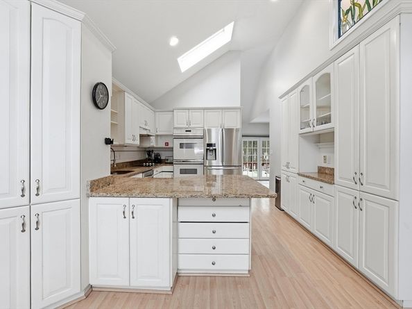 2 Grove St, Framingham MA 01701