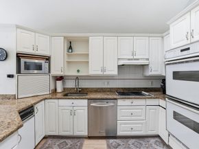 2 Grove St, Framingham MA 01701