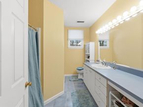 2 Grove St, Framingham MA 01701