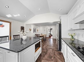 5 Endicott St, Weymouth MA 02189