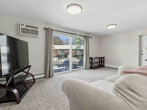 141 Essex D6, Saugus MA 01906