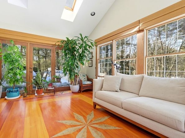 253 Highland St, Weston MA 02493