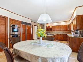253 Highland St, Weston MA 02493