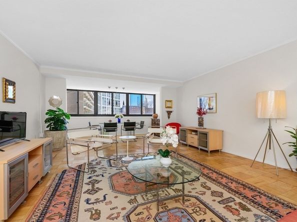 6 Whittier Place 6H, Boston MA 02114