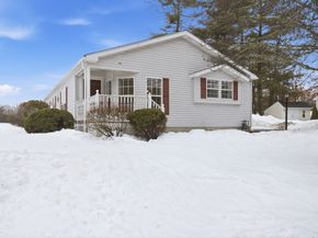 402 Blueberry Cir, Middleboro MA 02346