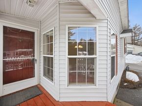 402 Blueberry Cir, Middleboro MA 02346