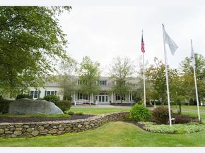 402 Blueberry Cir, Middleboro MA 02346