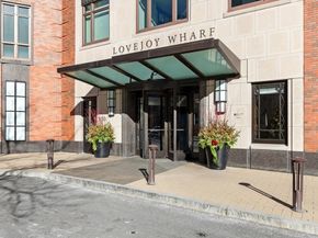 100 Lovejoy Wharf 8H, Boston MA 02114