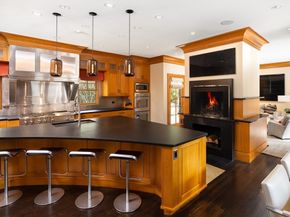 1 Chestnut Place, Brookline MA 02445