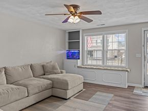 103 Juniper Ln 103, Tewksbury MA 01876
