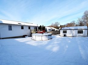 16 Arborwood Dr, Worcester MA 01604