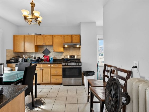 963 Winthrop Ave, Revere MA 02151