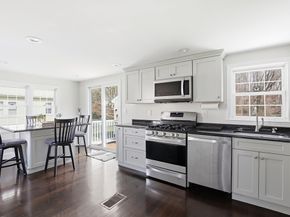38 Stonewood Lane, Braintree MA 02184