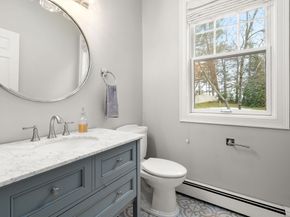 7 Pettee's Pond Lane, Walpole MA 02081