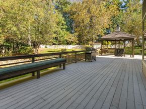 7 Pettee's Pond Lane, Walpole MA 02081