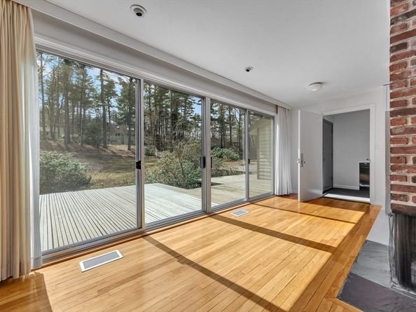 85 The Valley Rd, Concord MA 01742