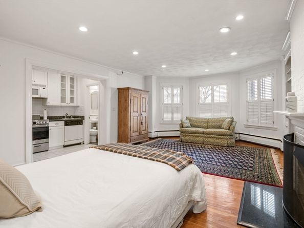 236 Beacon St 1E, Boston MA 02116