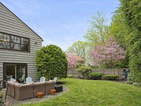 2 Edgewater Place, Winchester MA 01890