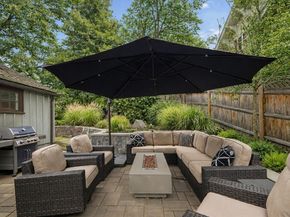 2 Edgewater Place, Winchester MA 01890