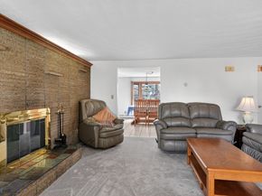 95 Grove St, Shrewsbury MA 01545
