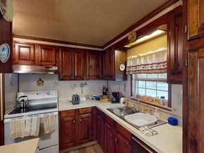 556 Central Street L50, Leominster MA 01453