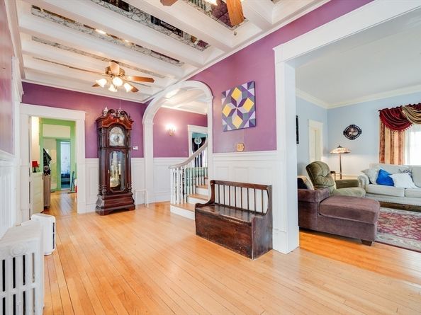 23 Germain St, Worcester MA 01602