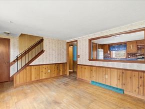 8 Cary Rd, Plymouth MA 02360
