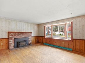 8 Cary Rd, Plymouth MA 02360