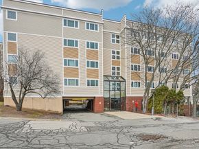 35 Desmoines Road 209, Quincy MA 02169