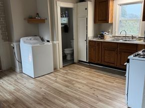 28 Beach St, Marlborough MA 01752