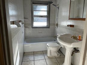 143 Plympton St, Middleboro MA 02346